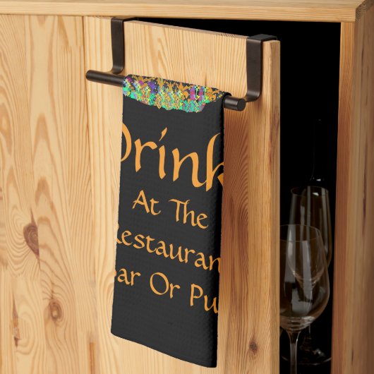 Essen und Trinken in Restaurant, Bar oder Pub Geschirrtuch (Drittel gefaltet)