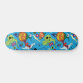 Essentials Skateboard (Horizontal)