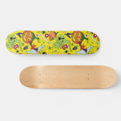 Essentials Skateboard (Horizontal)