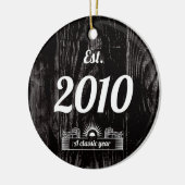 Est. im Jahr 2010 ein Personalisiertes klassisches Keramik Ornament (Links)