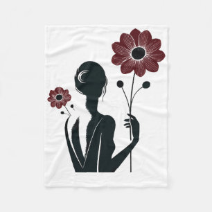 Ethereal Elegance - Frauen und Blume Fleecedecke
