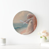 Ethereal Frau am Dreamy Beach Große Wanduhr (Zuhause)
