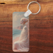 Ethereal Frau am Dreamy Beach Schlüsselanhänger (Rückseite)
