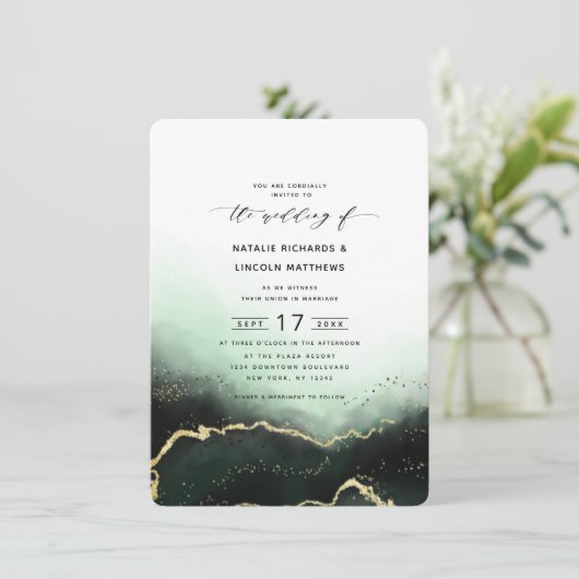 Ethereal Ombre Emerald Gold Foil Script Wedding Einladung (Stehend Vorderseite)