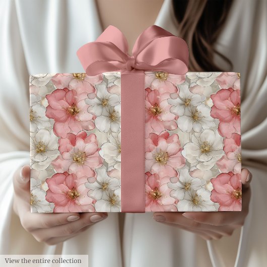 Ethereal pastel pink and gold floral gift wrap geschenkpapier