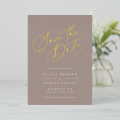 Ethereal Script Foil Save the Date Card Folieneinladung (Stehend vorne)
