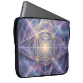 Ethereal Vision – Beyond Reality24 Laptopschutzhülle (Vorne Rechts)