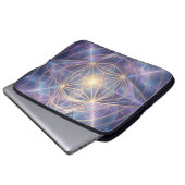 Ethereal Vision – Beyond Reality24 Laptopschutzhülle (Vorne Knopf)