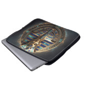 Ethereal Vision – Beyond Reality28 Laptopschutzhülle (Vorne Knopf)