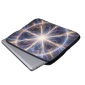 Ethereal Vision – Beyond Reality.71 Laptopschutzhülle (Vorne Knopf)