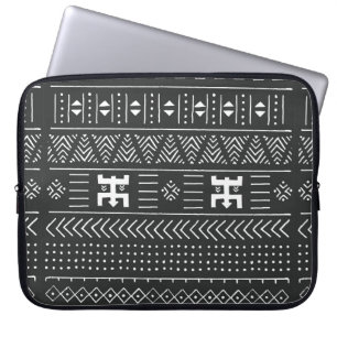 Ethische Struktur der Stämme Schwarz/Weiß mit geom Laptopschutzhülle