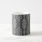 Ethnic Boho Chic: Nahtloses Stammesdesign Kaffeetasse (Mittel)