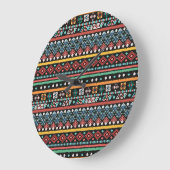 Ethnic Boho: Geometrische Pixel Print Große Wanduhr (Winkel)