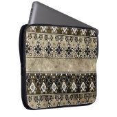 Ethnic Boho Grunge: farbenfrohe Muster Laptopschutzhülle (Vorne Rechts)