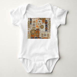 Ethnic Digital Abstrakt: Nahtloses Muster Baby Strampler