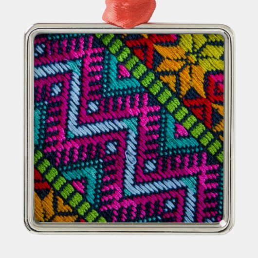 Ethnic Woven Threads Ornament Aus Metall (Vorne)