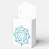 Ethnisch floral Mandala. Geschenkschachtel (Geöffnet)