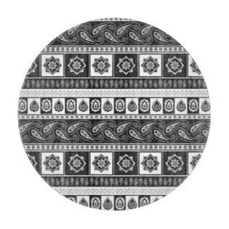 Ethnisch Schwarz-weiß: Zeitloses Muster Schneidebrett