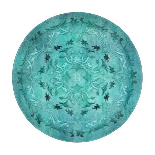Ethnische BlumenMandala. Monogramm Schneidebrett
