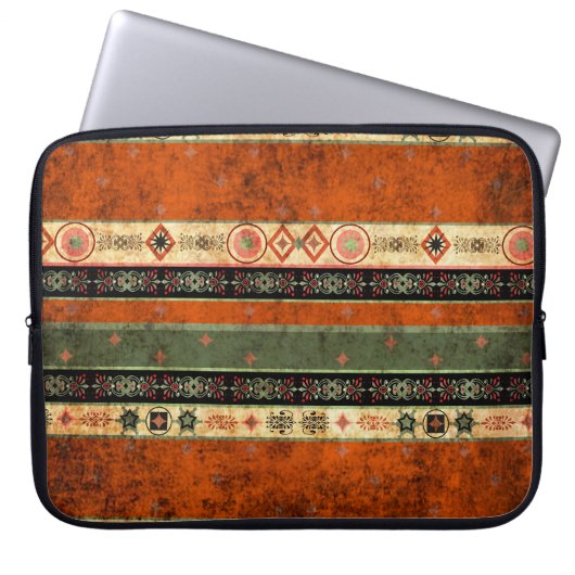 Ethnische Boho Grunge, farbenfrohe Muster. Laptopschutzhülle (Vorderseite)