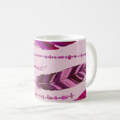 Ethnische Federn: Helles Farbmuster. Kaffeetasse (VorderseiteRechts)