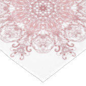 Ethnische korallenrote mit BlumenMandala Tischdecke (Schrägansicht)