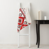 Ethnische Schwarz-weiße rote, ukrainische Motive. Sherpadecke (Beispiel)