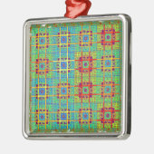 Ethnische Stammesmuster.jpg Silbernes Ornament (Links)