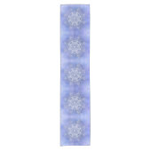 Ethnischer Blumenmandala. Kurzer Tischläufer (Vorderseite)