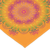 Ethnischer Blumenmandala. Kurzer Tischläufer (Ecke)
