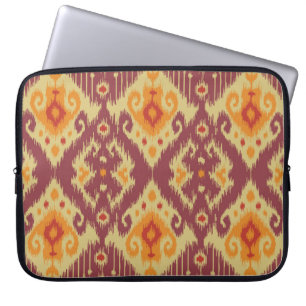 Ethnischer Ikat-Chevron: Traditioneller Hintergrun Laptopschutzhülle