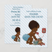 Ethnischer Junge am Telefon Diagonal Strip Save th The Date (Vorne/Hinten)