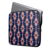 Ethnischer Stil, geometrisches nahtloses Muster. Laptopschutzhülle (Vorderseite Links)