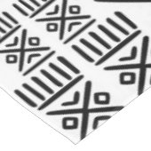 Ethnisches afrikanisches Muster Schwarzweiss-#5 Tischdecke (Schrägansicht)