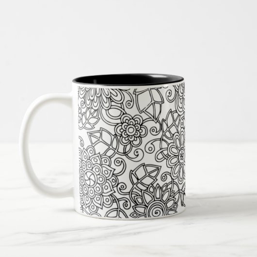 Ethnisches Blumengekritzel Zweifarbige Tasse (Links)
