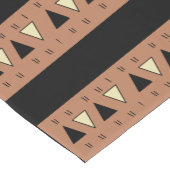 Ethnisches Stammesschwarz und braun Kurzer Tischläufer (Ecke)