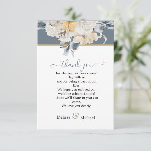 ETWAS BLAUE Dusky Floral Wedding Dankeskarte (Stehend Vorderseite)