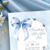 Etwas Blue Bow und Wildblume Brautparty Einladung