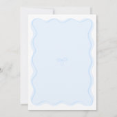 Etwas Blue Bow Wavy Modernes Brautparty Einladung (Rückseite)