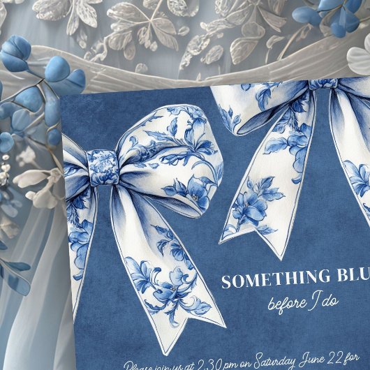 Etwas Blue Floral Bows Brautparty Einladung