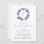 Etwas Blue Hydrangeas Monogram Brautparty Einladung (Vorderseite)