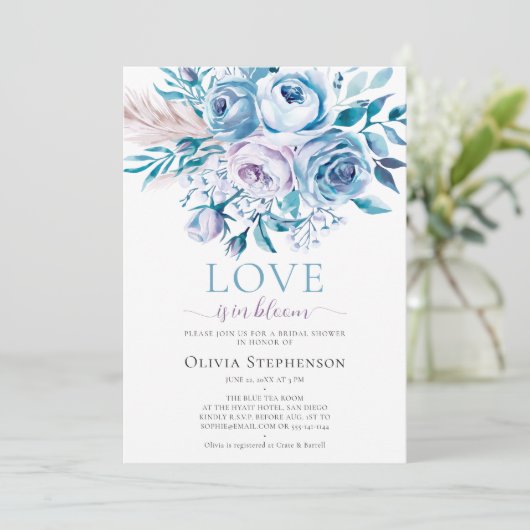 Etwas Blue Lavender Ombre Rose Brautparty Einladung (Stehend Vorderseite)