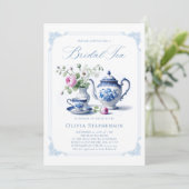 Etwas Blue Toile Frame Chic Bridal Teedusche Einladung (Stehend Vorderseite)