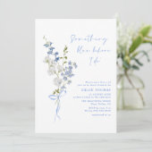 Etwas Blue Wildblume Bouquet Brautparty Einladung (Stehend Vorderseite)