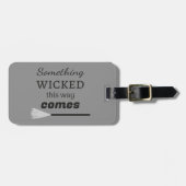 Etwas, das so verdreht ist gepäckanhänger (Vorderseite horizontal)