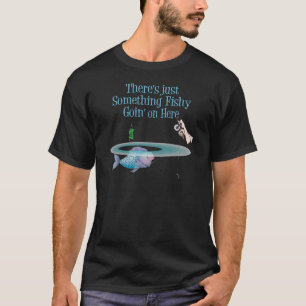 Etwas Fischen auf einem sonnigen Fanggerät T-Shirt