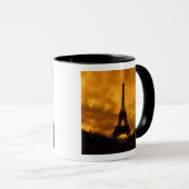 EU, Frankreich, Paris.  Eiffelturm. Tasse (VorderseiteRechts)