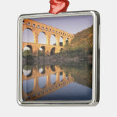 EU, Frankreich, Provence, Gard, Pont du Gard.2 Ornament Aus Metall (Links)
