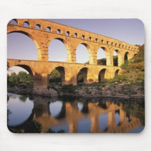 EU, Frankreich, Provence, Gard, Pont du Gard. Mousepad