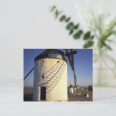 EU, Spanien, Consuegro, La Mancha. Windmühlen und Postkarte (Stehend Vorderseite)